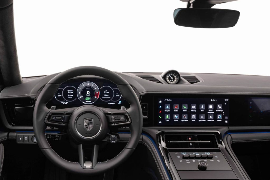 2024 Porsche Panamera interior