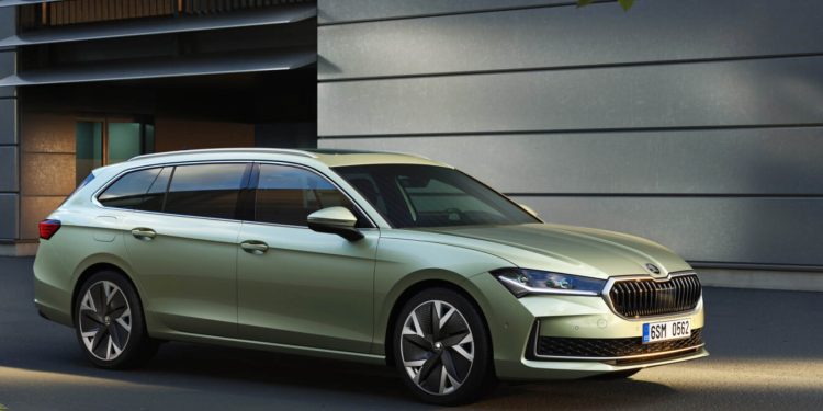 2024 Skoda Superb front three quarter view