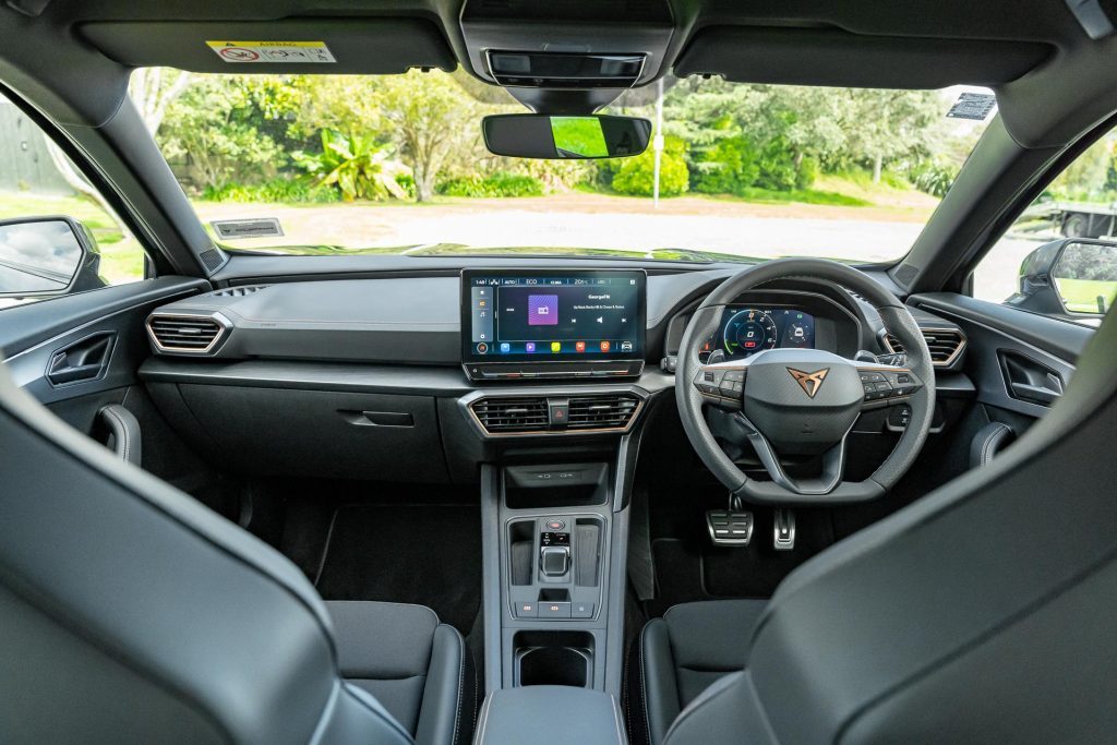 Cupra Formentor V e-Hybrid front interior view