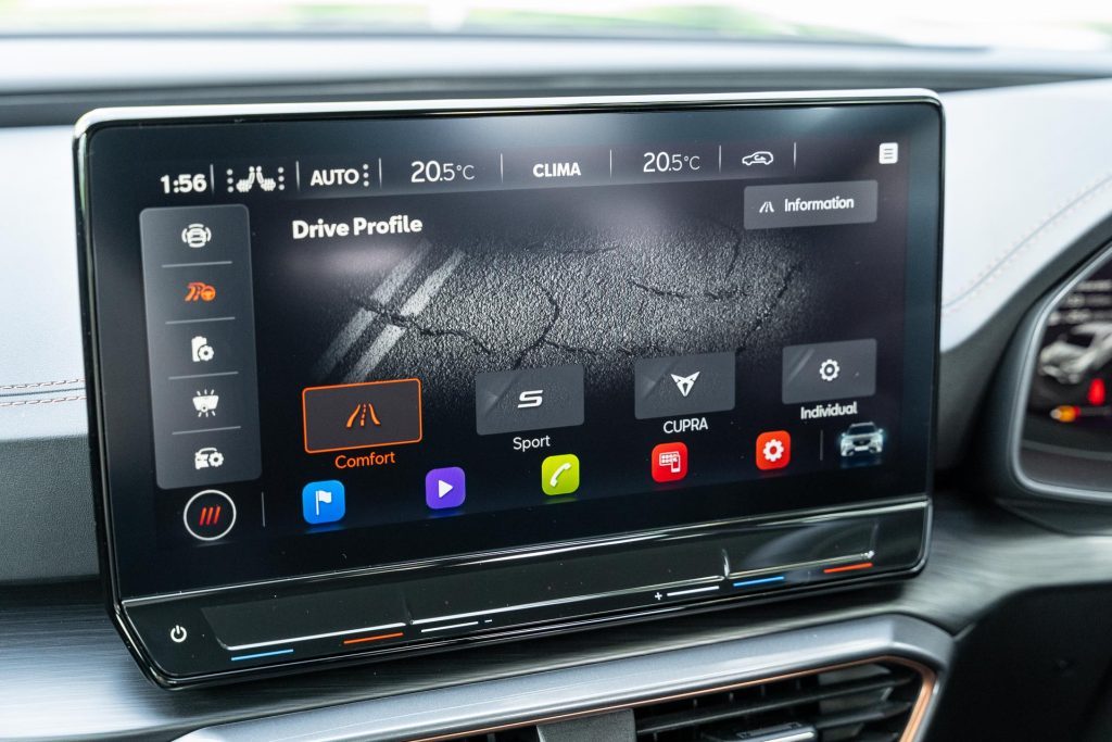 Infotainment screen in the Cupra Formentor V e-Hybrid