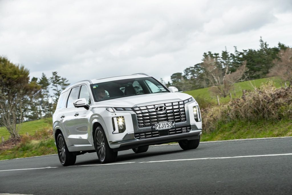 Hyundai Palisade action shot, front quarter