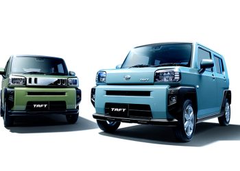 Pair of Daihatsu Taft kei cars