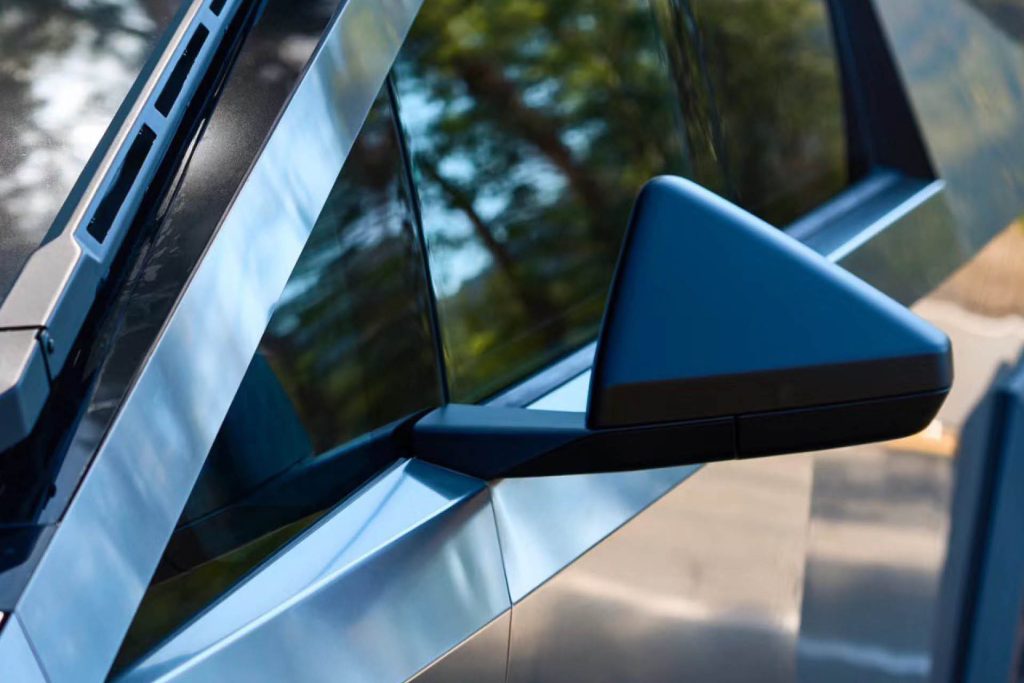 Tesla Cybertruck wing mirror