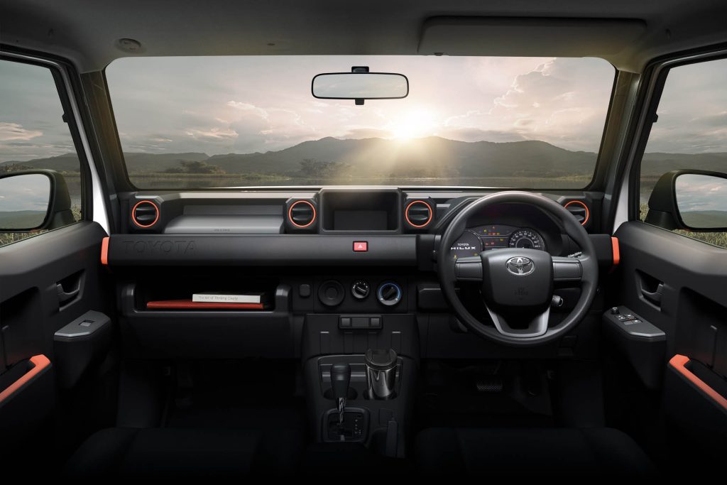 Toyota Hilux Champ interior