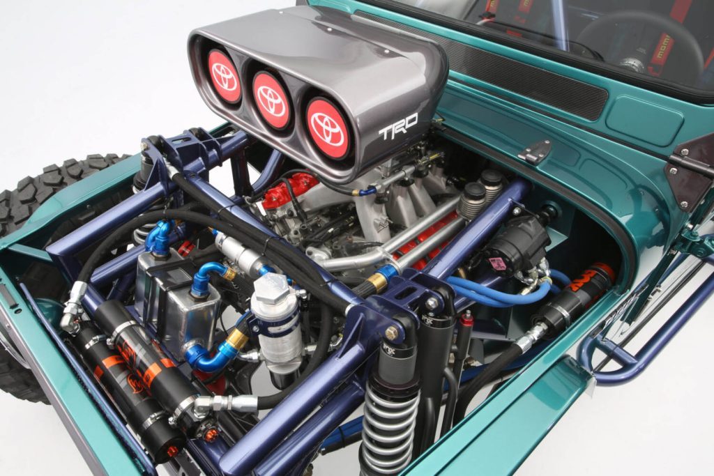 Toyota Land Cruiser FJ45 'FJ Bruiser' engine