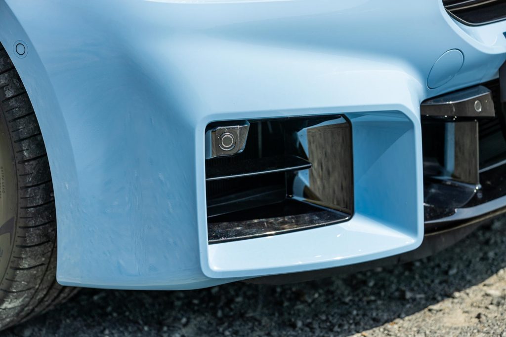 Front vent detail on the BMW M2 Competition