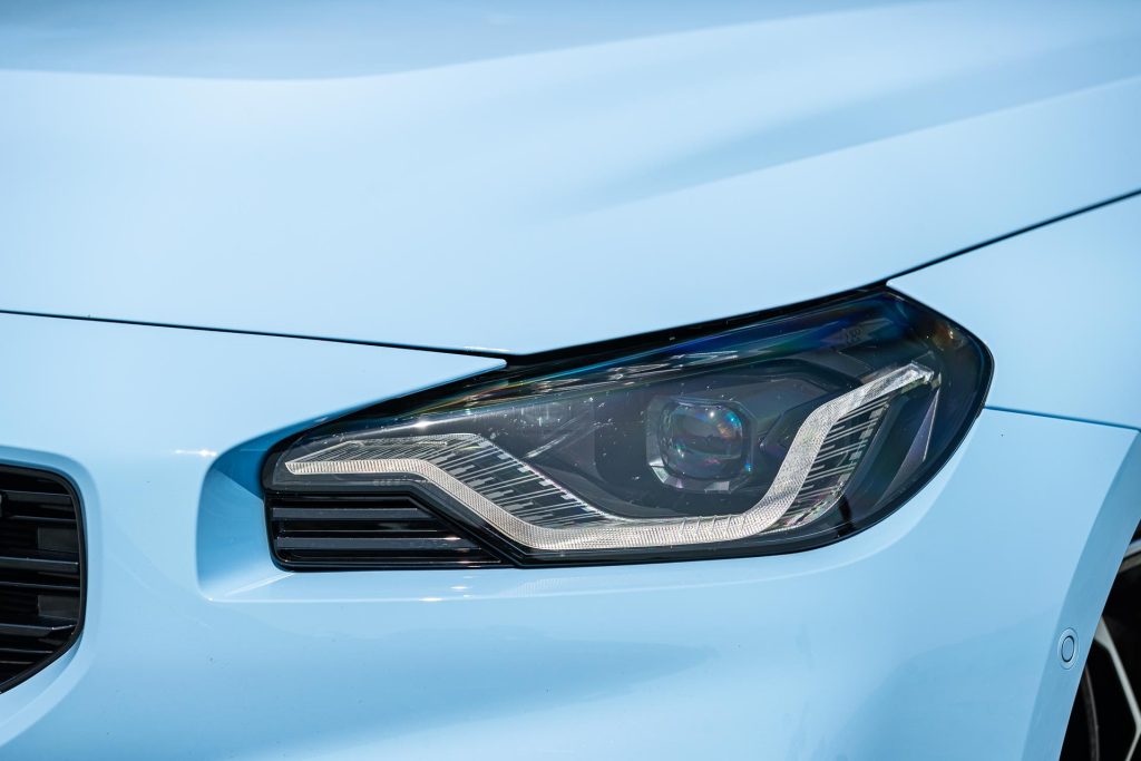 Headlight detail of the BMW M2 Competition