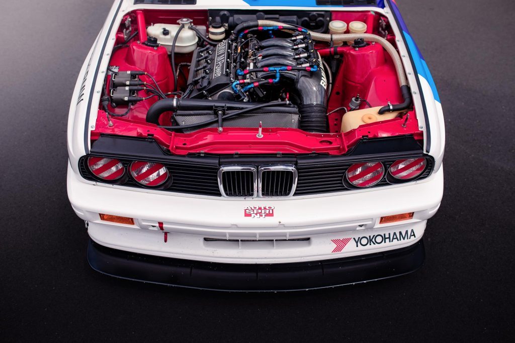 Engine bay of the BMW M3 Group A, with S14 engine
