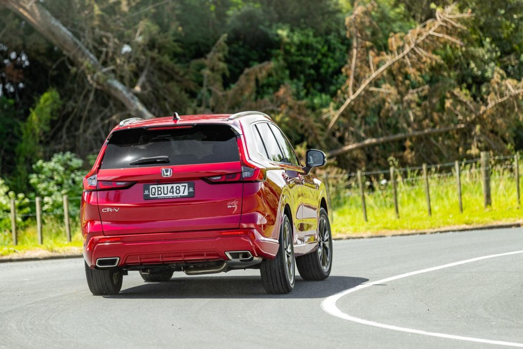 Honda CR-V RS cornering, shown from the rear