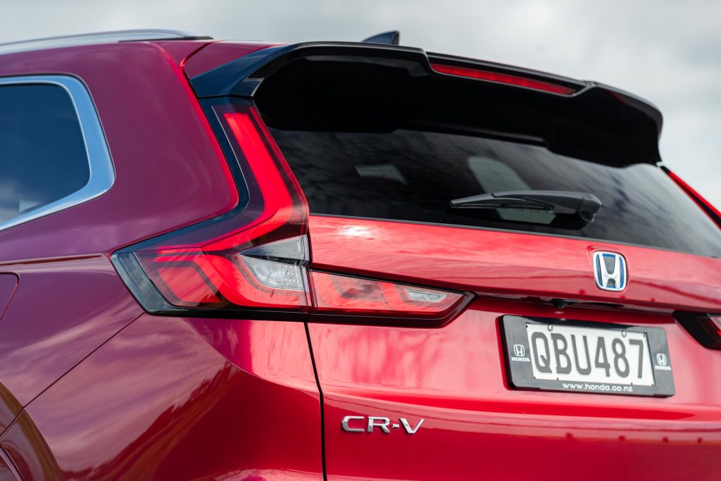 Rear light detail of the Honda CR-V RS