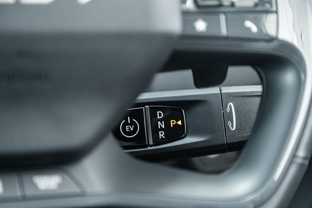 Drive mode selector stalk on the Kia EV9 GT-Line