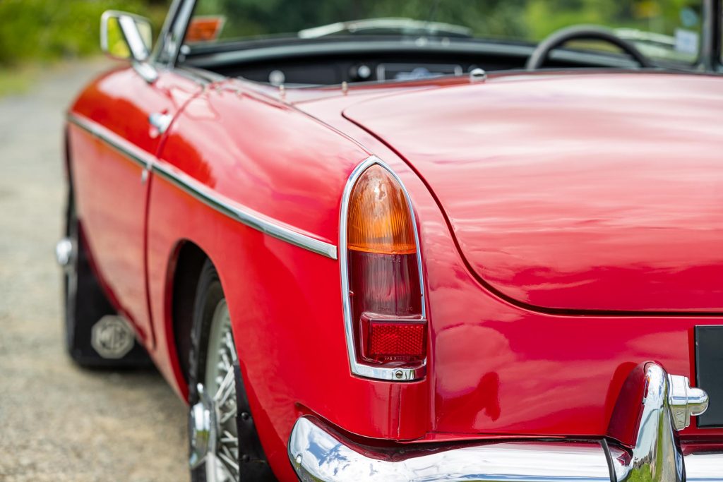 MG MGB Roadster tail light