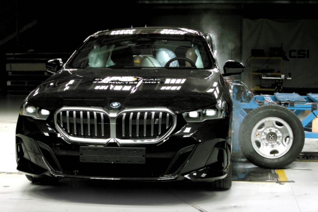 Side impact crash test on BMW 5 Series