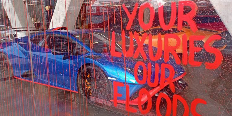 Climate activist vandalism on Auckland luxury car dealership