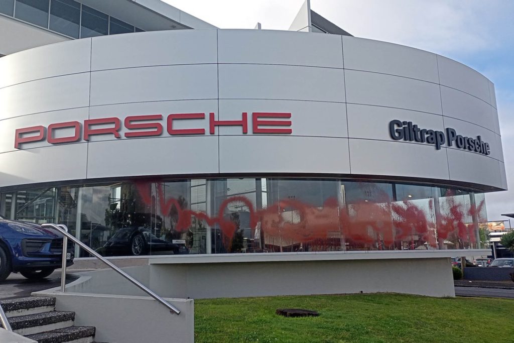 Climate activist vandalism on Auckland luxury car dealership