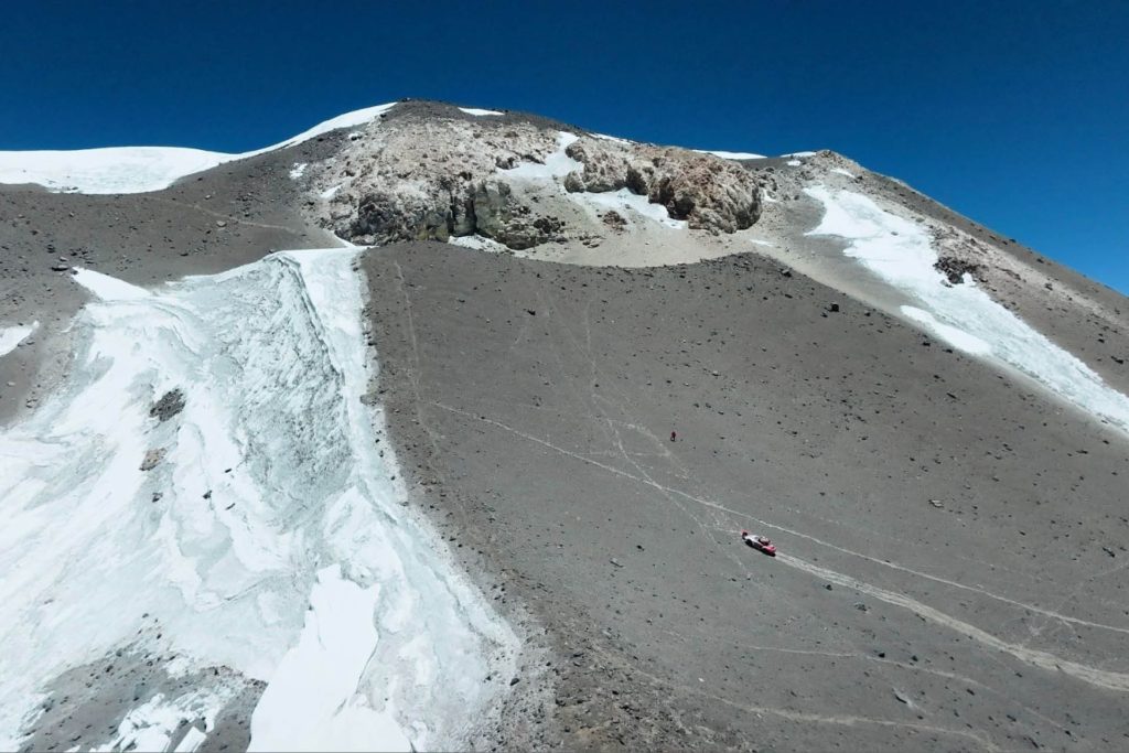 Porsche 911 driving up Chilean volcano