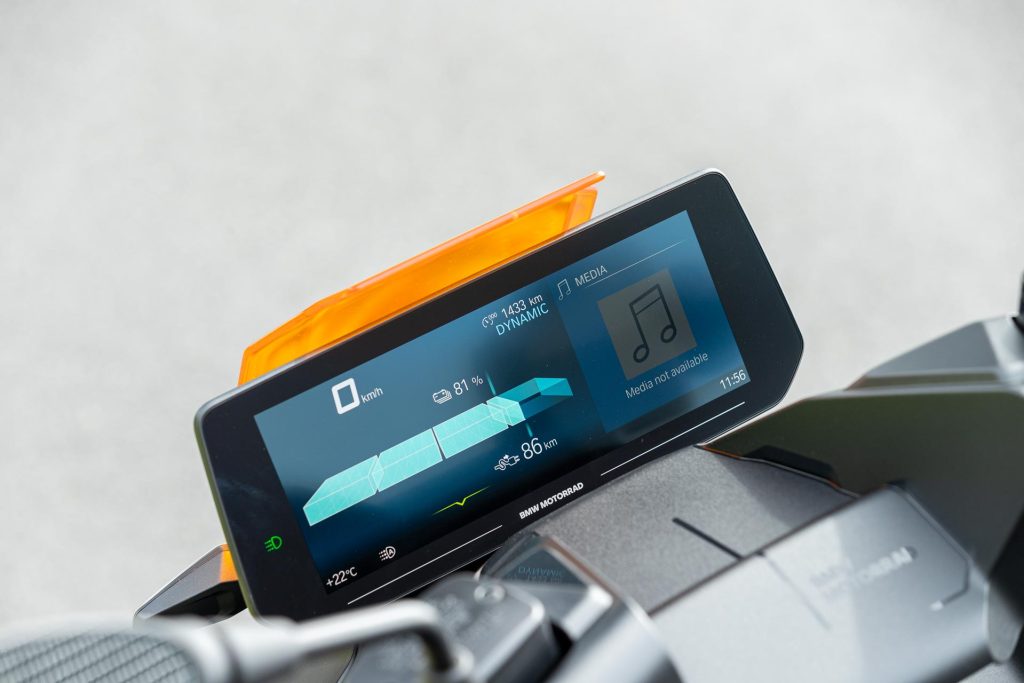 Rider's display screen on the 2023 BMW CE-04