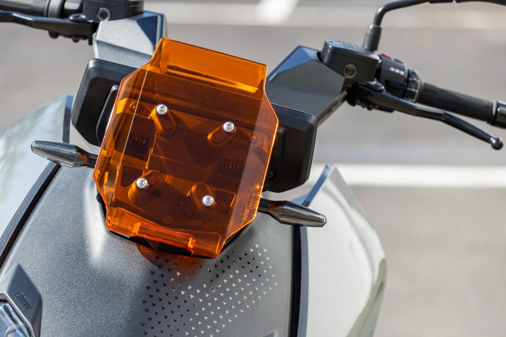 Orange fly screen on the 2023 BMW CE-04