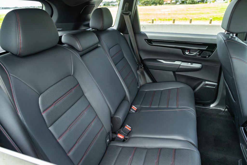 Honda CR-V RS rear seat profile