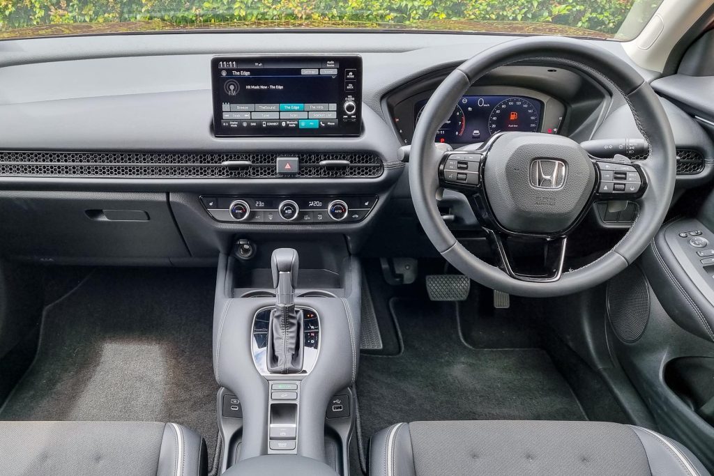 Front interior space in the Honda ZR-V Turbo