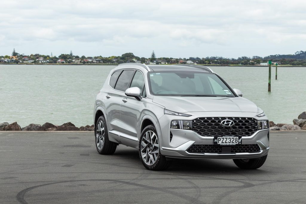 Hyundai Santa Fe 2.2 Calligraphy in silver parked near the water