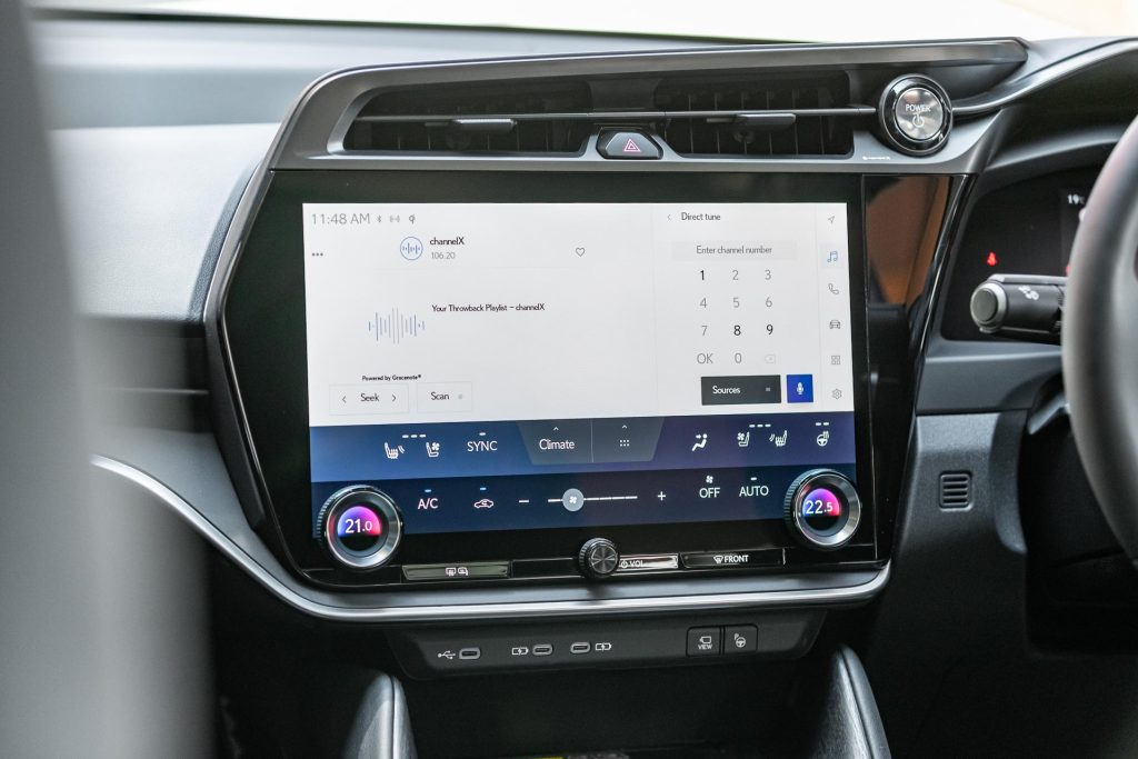 Lexus RZ 450e Dynamic infotainment screen