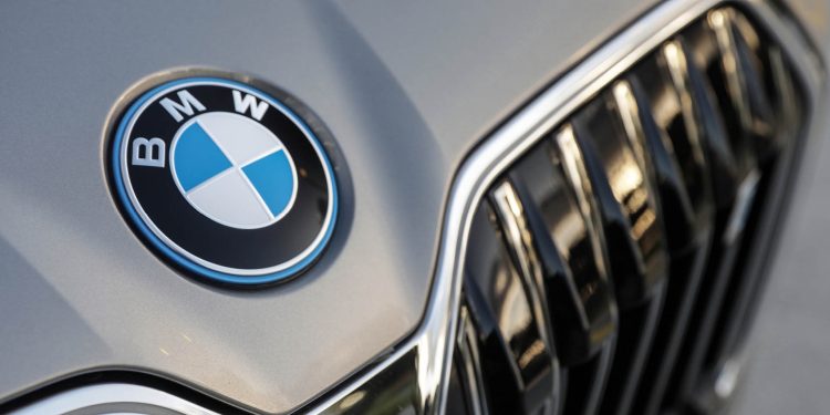 Close up view of a BMW i7 front badge