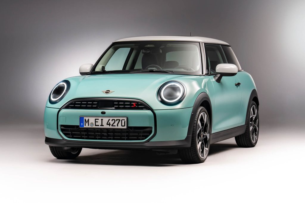 2024 Mini Cooper S front three quarter view