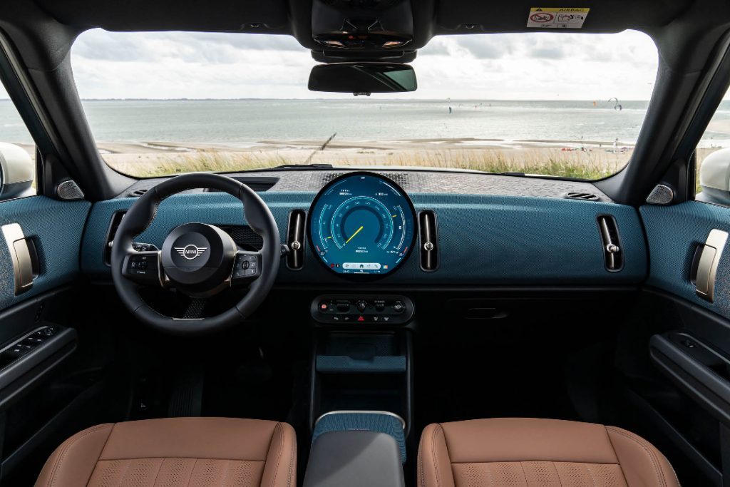 2024 Mini Countryman SE interior