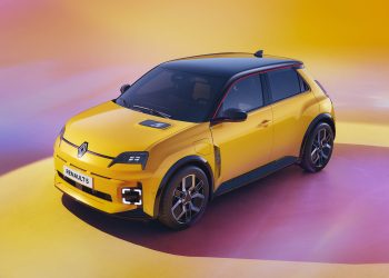 2025 Renault 5 front three quarter view