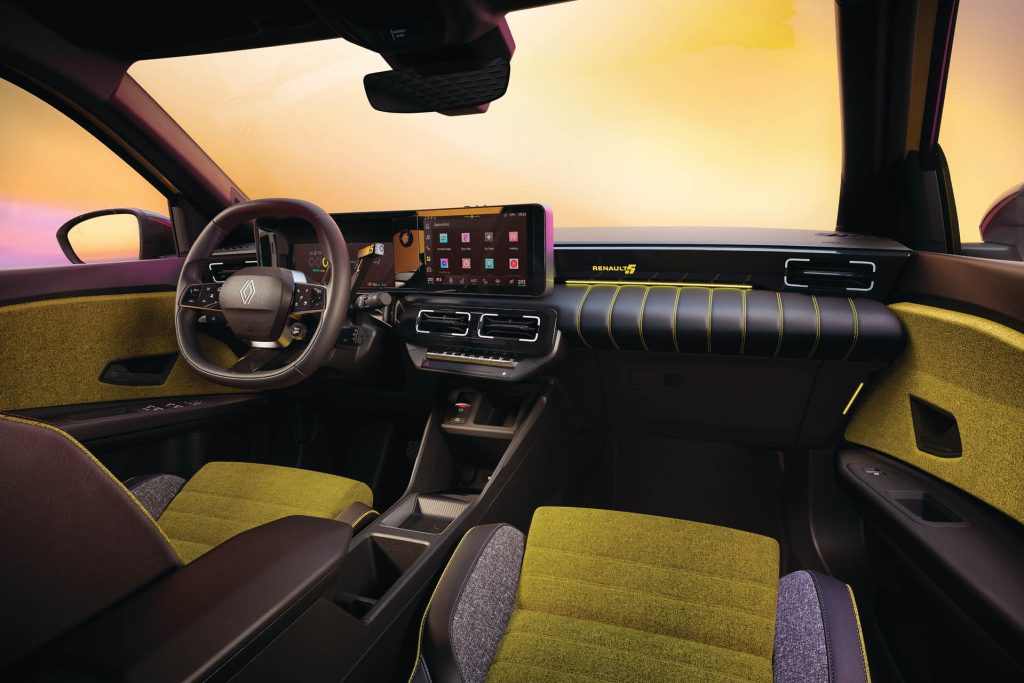 2025 Renault 5 interior