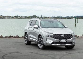 Hyundai Santa Fe 2.2 Diesel Calligraphy front quarter shot, in silver