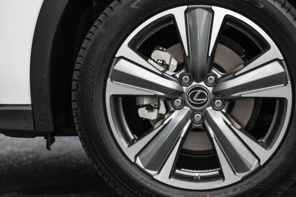 Wheel shot of the Lexus UX300e Limited