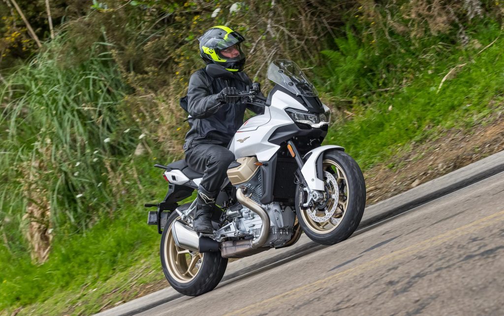 Moto Guzzi V100 Mandello S E5 taking a corner