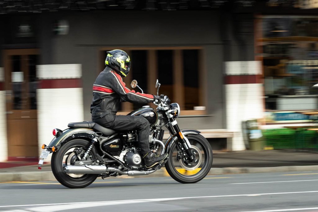 Flyby shot of the rear of the Royal Enfield Super Meteor 650