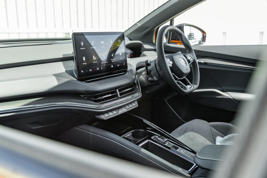 Skoda Enyaq 80 Coupe interior view, passenger side position