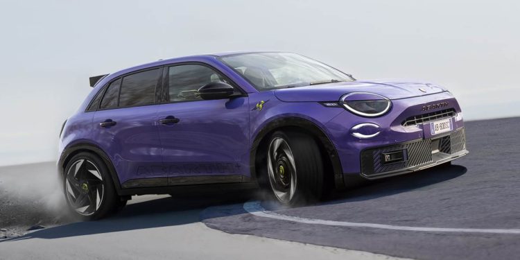 Abarth 600e Scorpionissima Launch Edition drifting