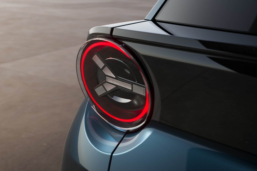Lancia Ypsilon round LED taillight