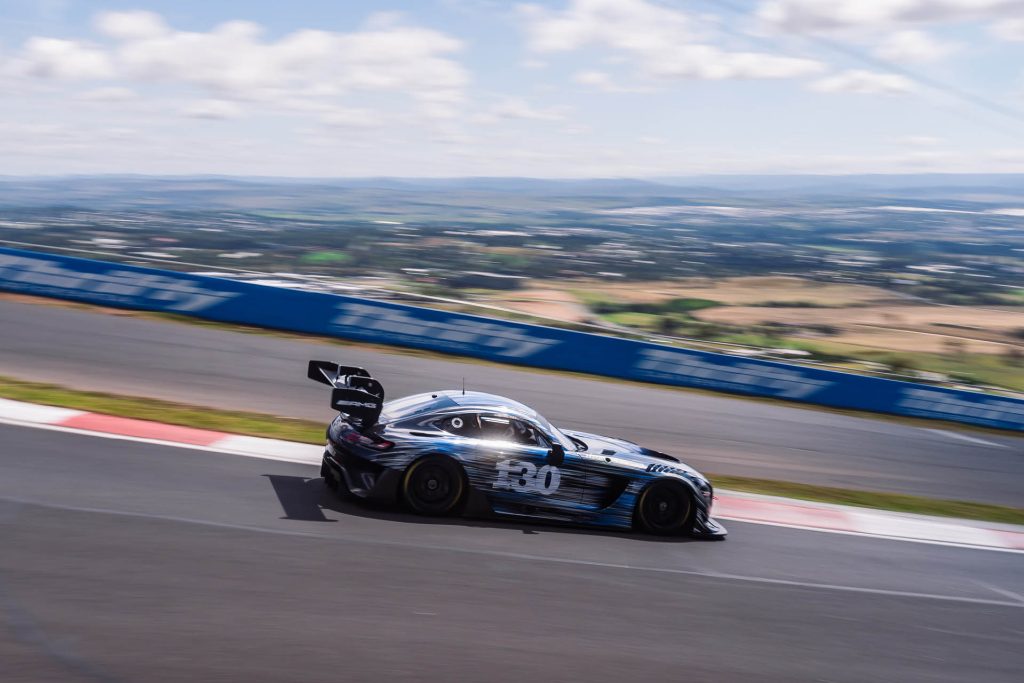 Mercedes-AMG GT3 racing down Skyline at Bathurst