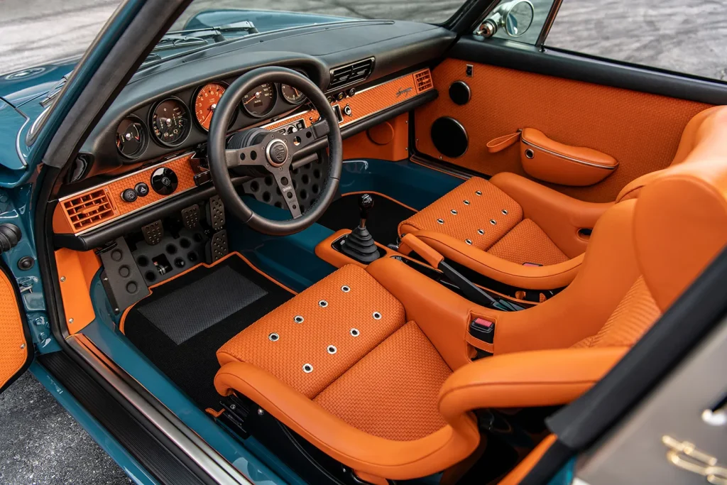 Singer Porsche 911 'Sotto' commission interior