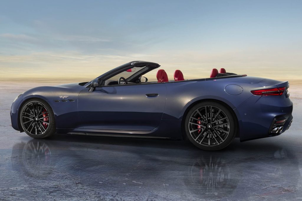 2024 Maserati GranCabrio Trofeo side profile