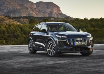 2025 Audi Q6 e-tron front three quarter view