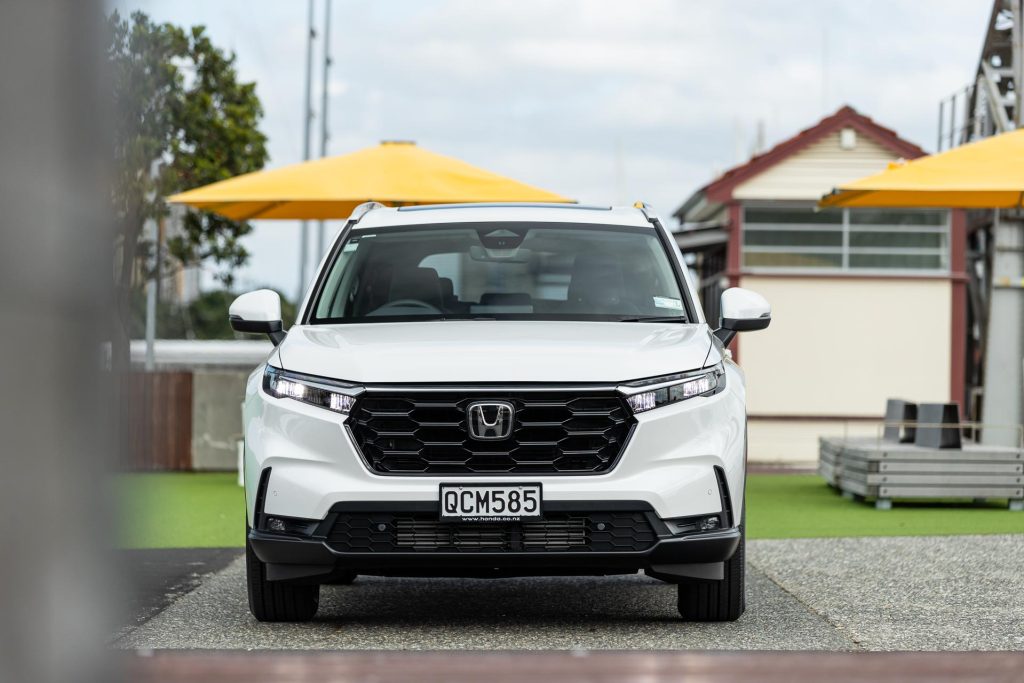 Honda CR-V Sport 7 seater front profile shot