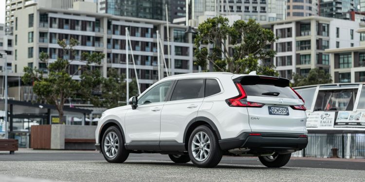 Honda CR-V 7 seater rear quarter view in Auckland CBD