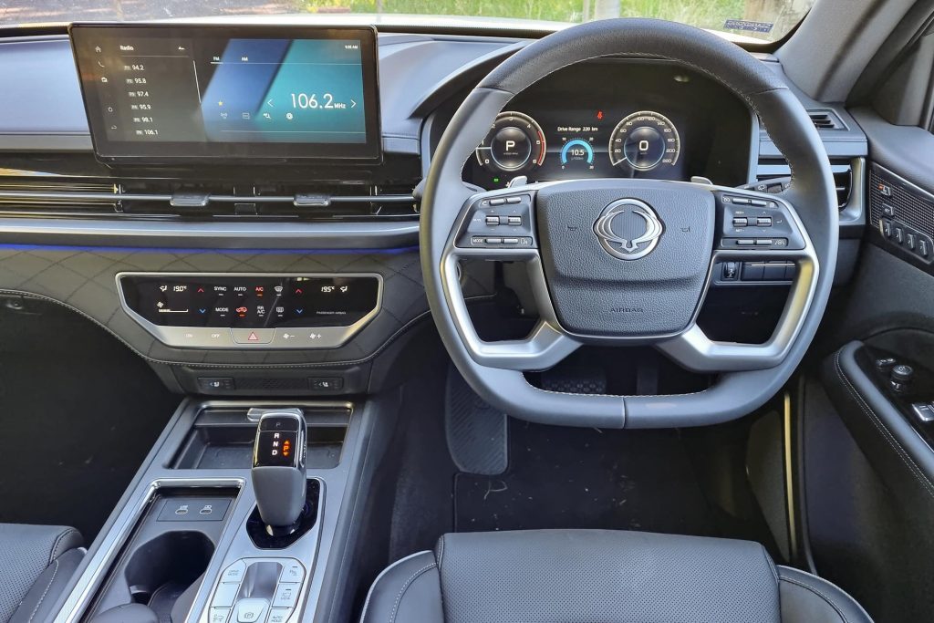 Front interior view in the SsangYong Rexton SPR