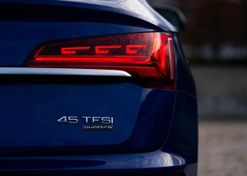 Audi Q5 45 TFSI Quattro rear badge