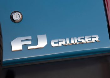Toyota FJ Cruiser badge