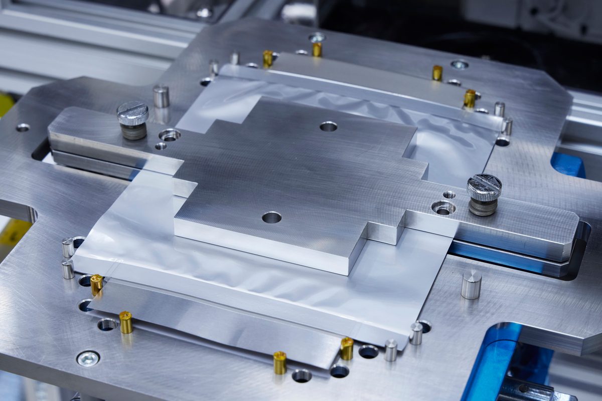 More fancy milled aluminium components important for solid state lithium-ion battery production.