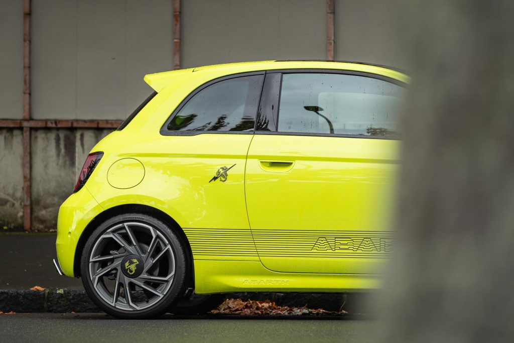 Rear quarter detail of the Abarth 500e Scorpionissima