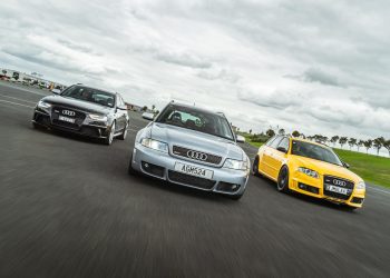 Audi RS4 tracking shot, B5, B7, B8 in motion